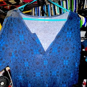 LAST CHANCE - BLUE AND BLACK 3/4 SLEEVE PLUS SIZE 1X SHIRT